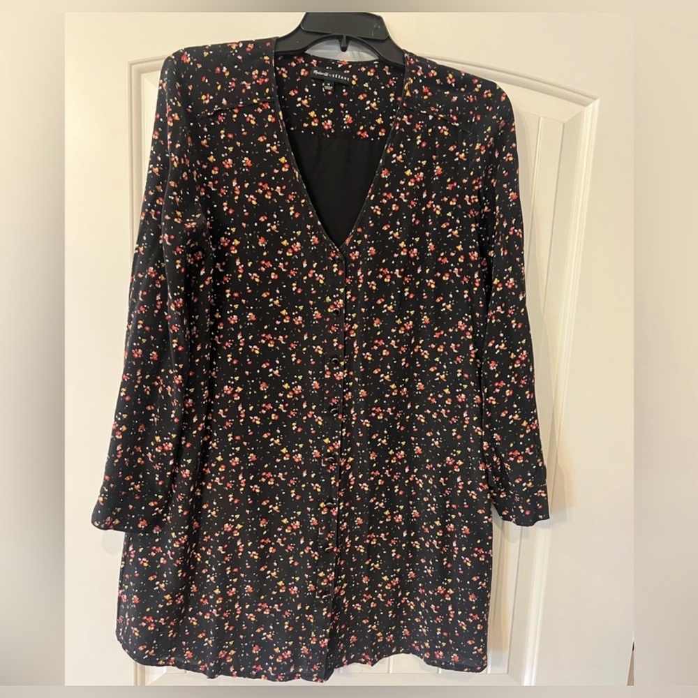 Size medium- Sezane et Madewell collaboration special edition
 100% sillk
